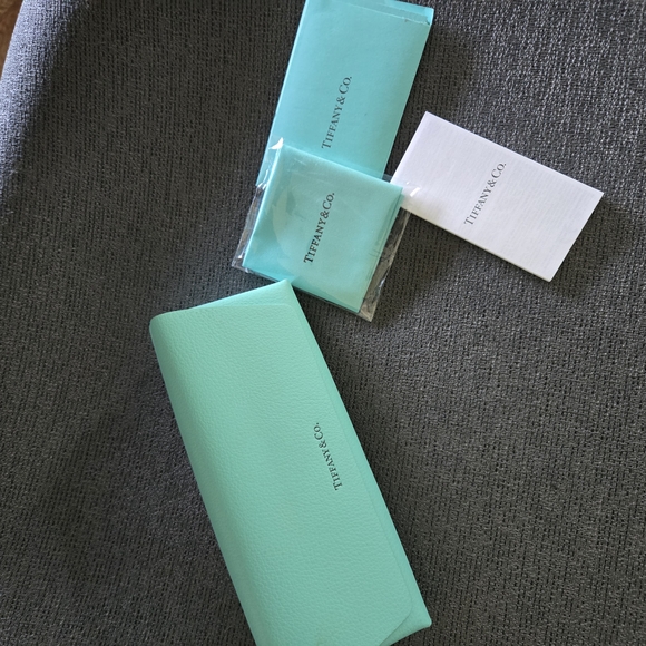 Tiffany & Co Prescription Sunglasse OTF4076 Havana On Tiffany blue/need New Lens - Picture 6 of 10